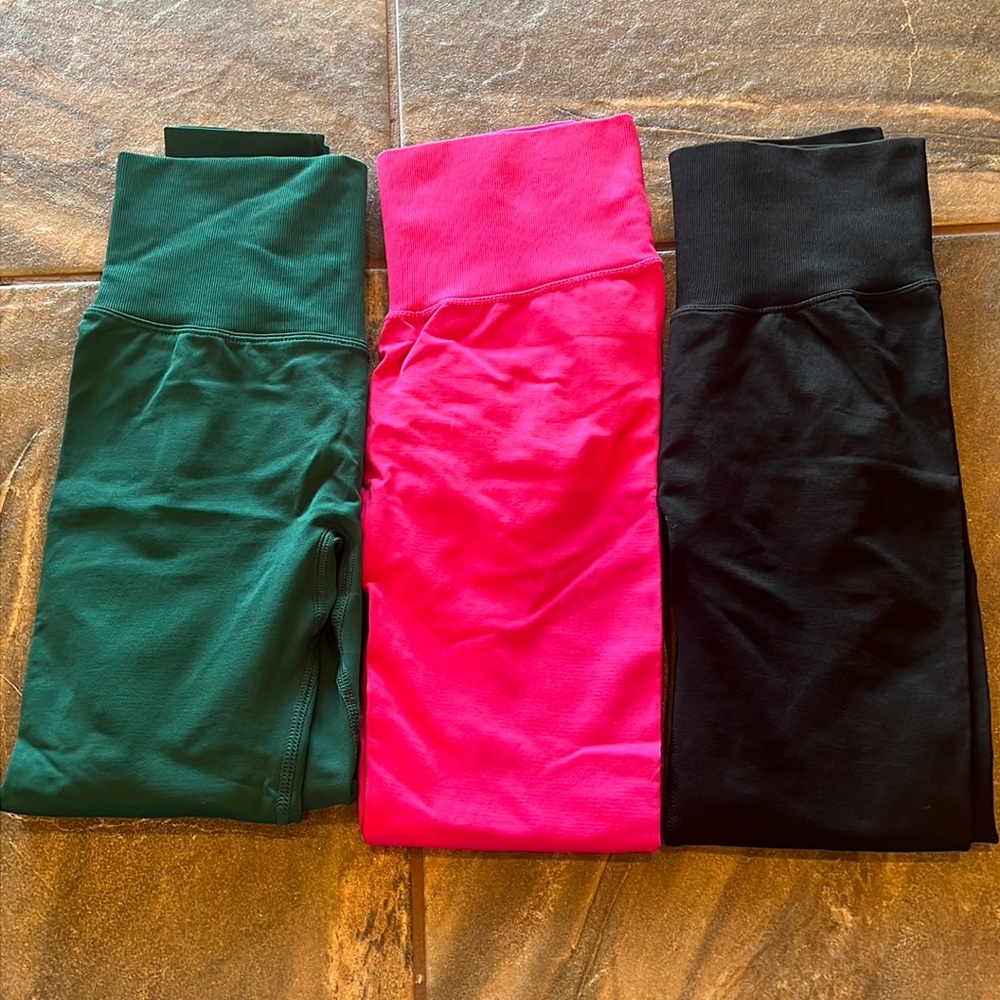 SM Bundle (3) Runched Booty Sport Leggings